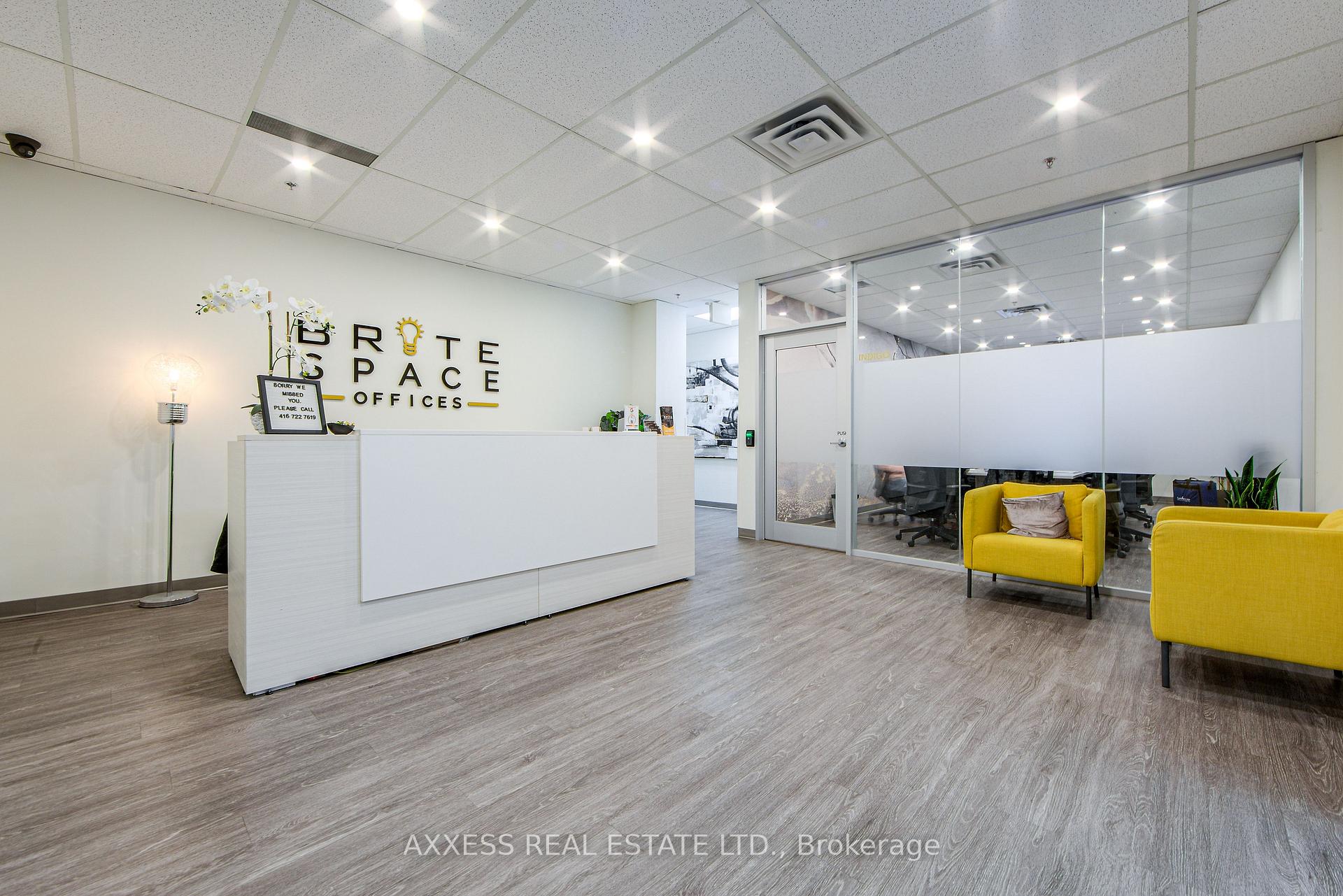 30 Eglinton Avenue W 400/401, Mississauga, ON L5R 3E7