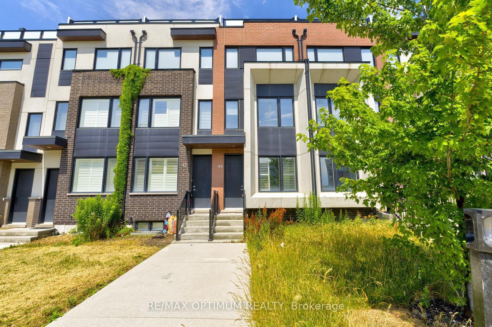 44 Sarah Jackson Crescent, Toronto W05, ON M3K 0B6