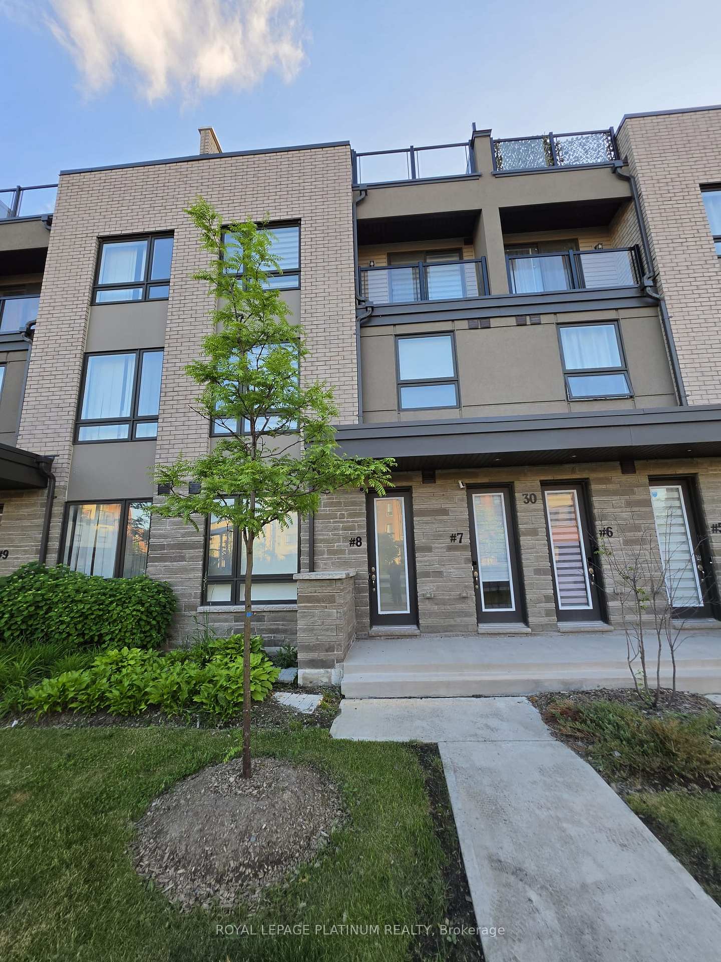 30 Woodstream Drive, Toronto W10, ON M9W 0G1
