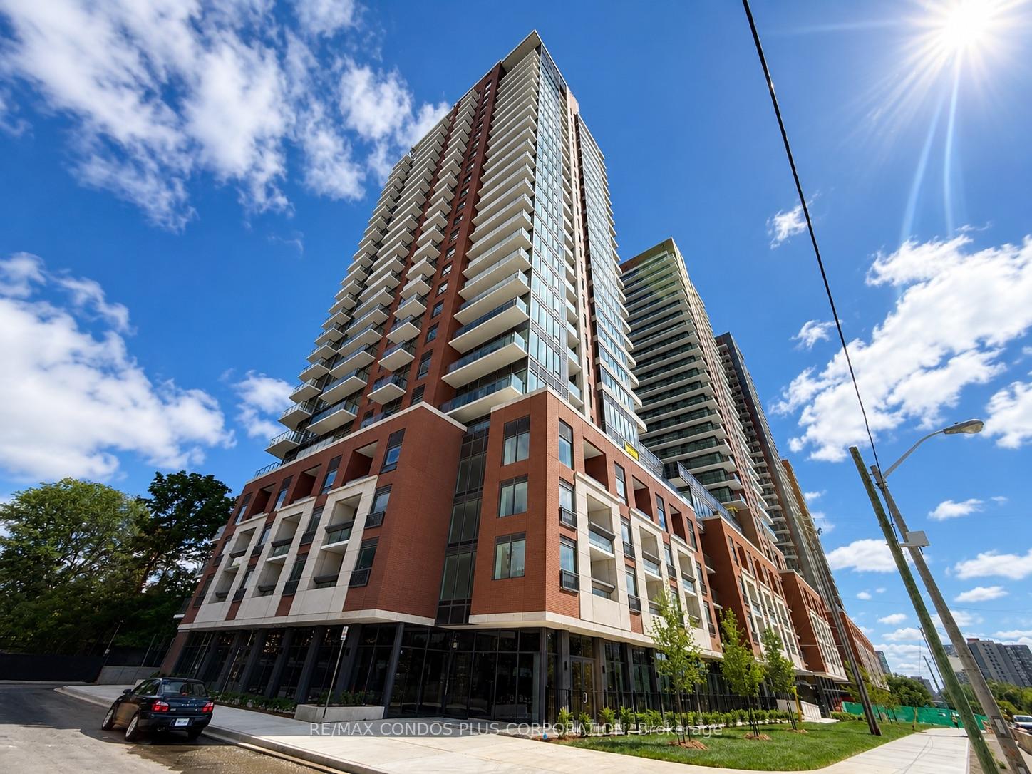 4010 Eglinton Avenue W 304, Toronto W09, ON M9A 0G5