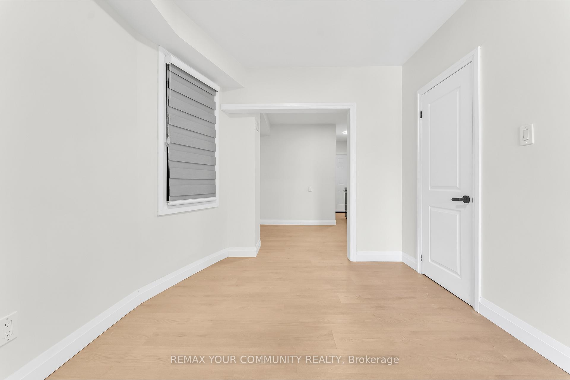 1822 St Clair Avenue W Upper Level, Toronto W03, ON M6N 1J5