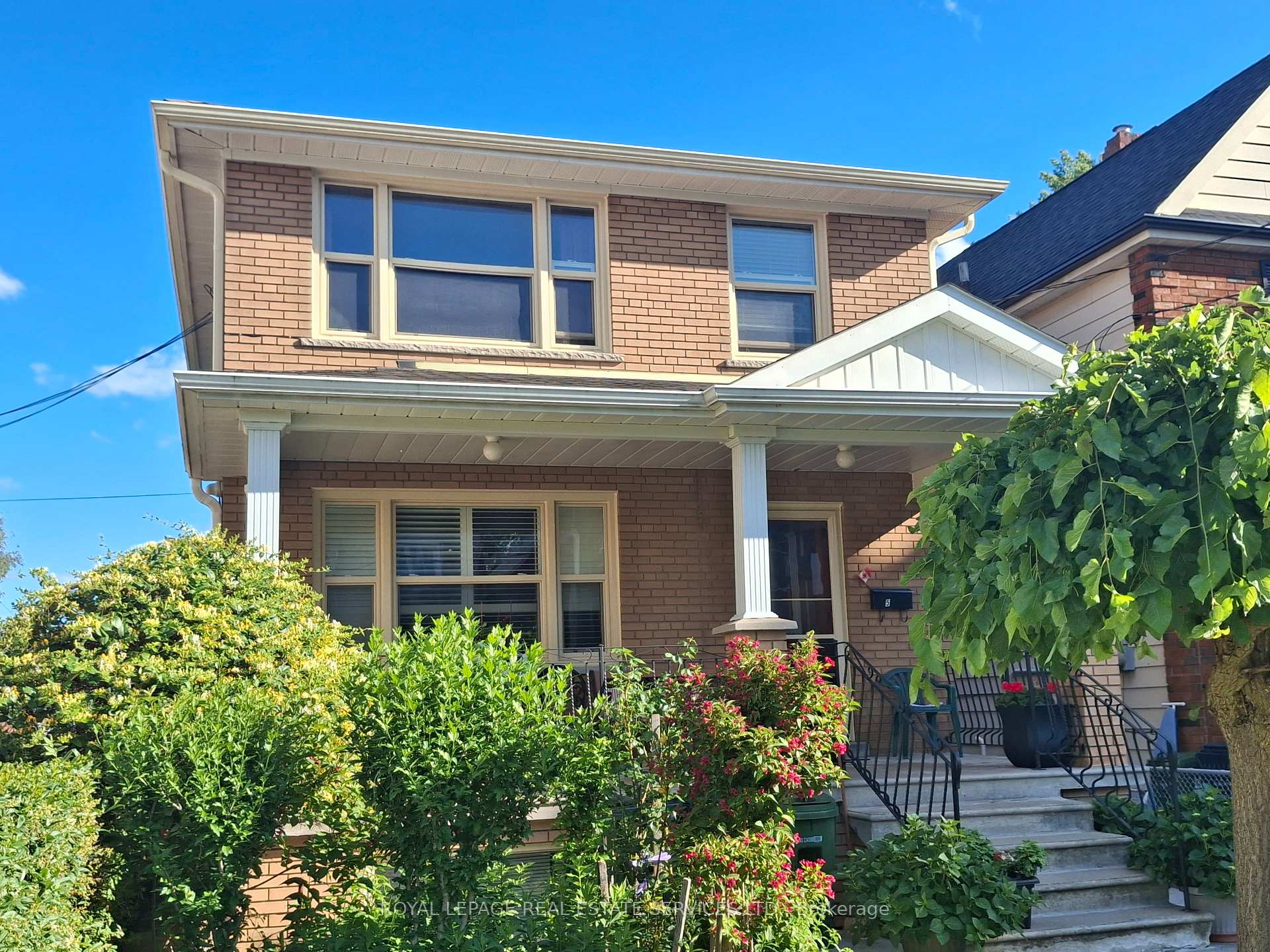 5 Pendrith Street, Toronto W02, ON M6G 1R6
