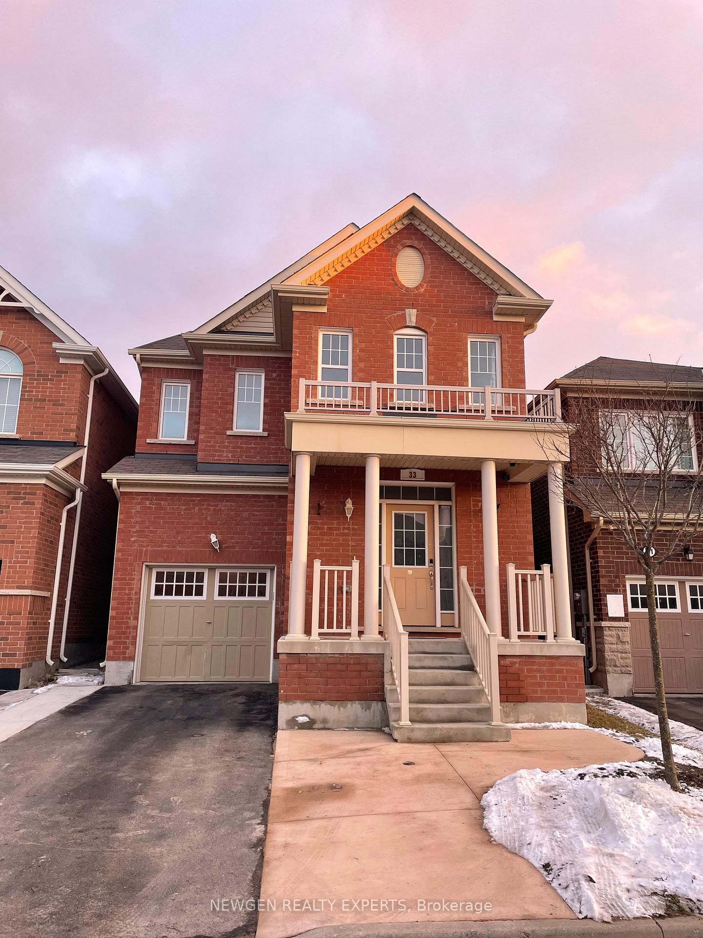 33 Bannister Crescent, Brampton, ON L7A 4H2