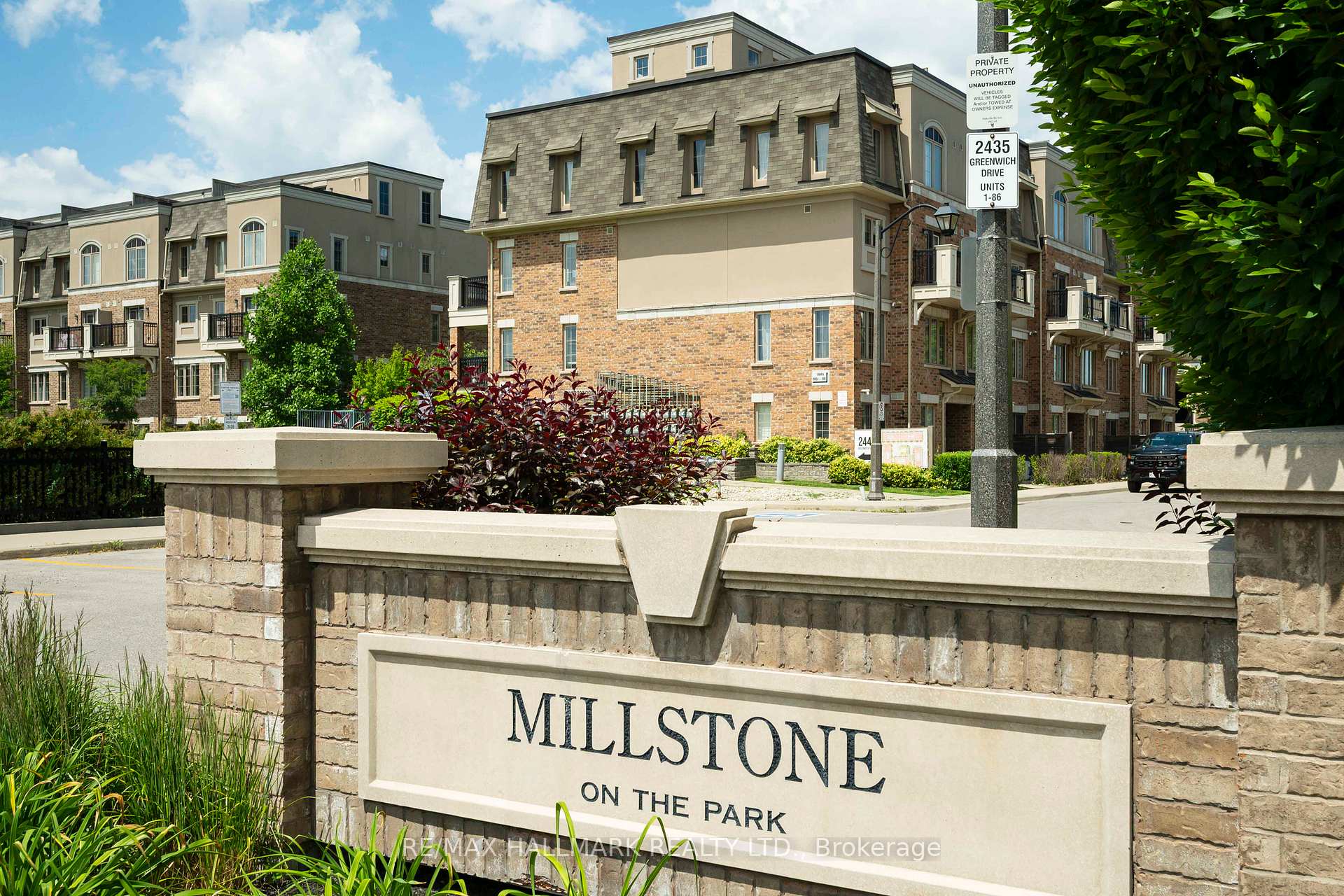 2441 Greenwich Drive 107, Oakville, ON L6M 0S3