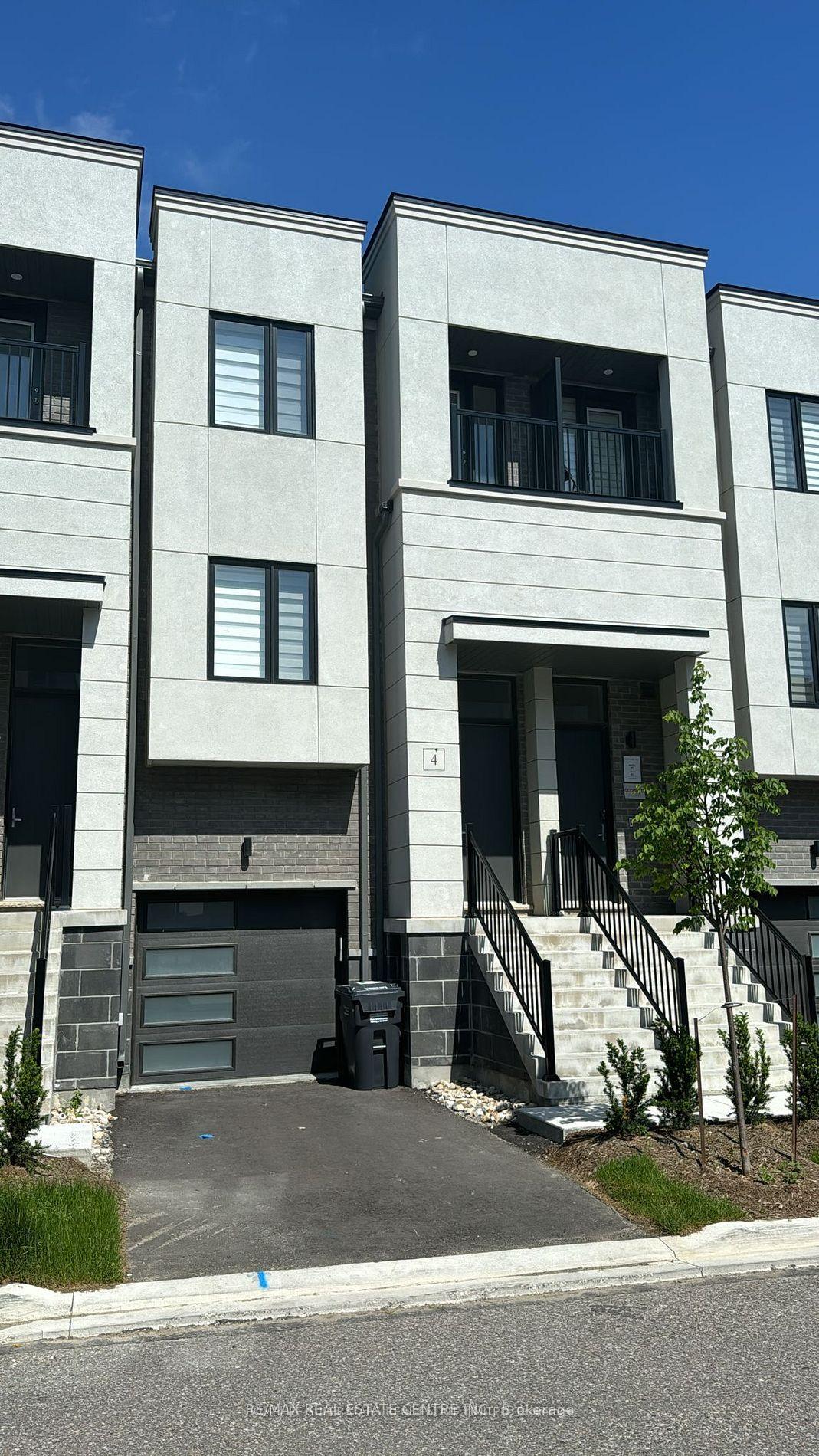 4 Heathrow Lane, Caledon, ON L7E 4M4