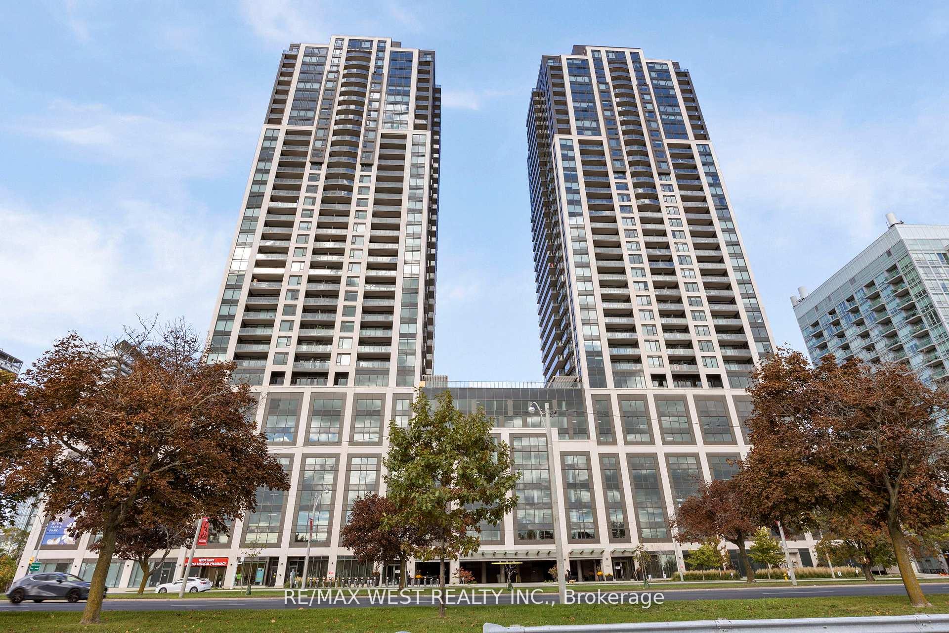 1928 Lake Shore Boulevard W 3902, Toronto W01, ON M6S 0B1