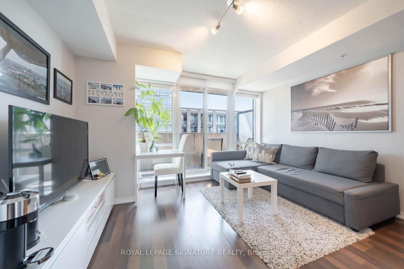 20 Joe Shuster Way 1208, Toronto W01, ON M6K 0A3