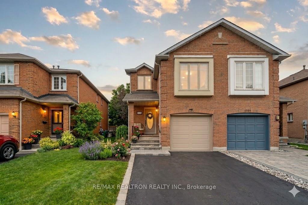 5591 Cosmic Crescent, Mississauga, ON L4Z 3S1