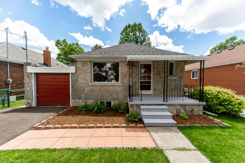 61 Yorkview Drive, Toronto W07, ON M2R 1J7