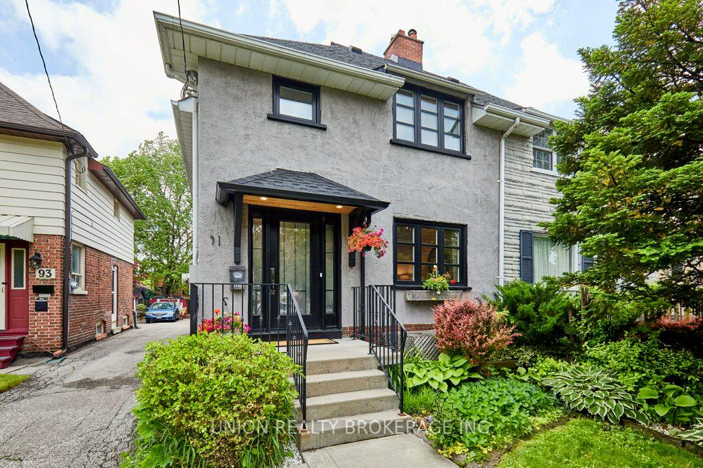 91 Eighth Street, Toronto W06, ON M8V 3C5