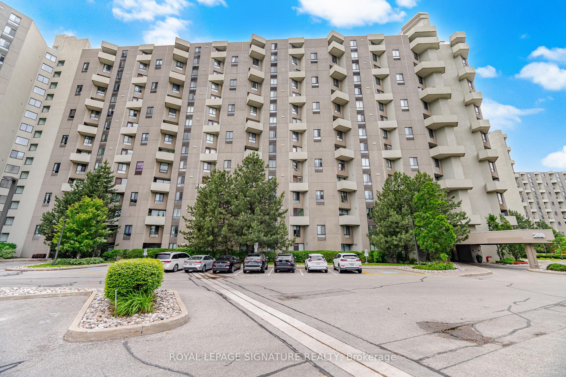 288 Mill Road D20, Toronto W08, ON M9C 4X7