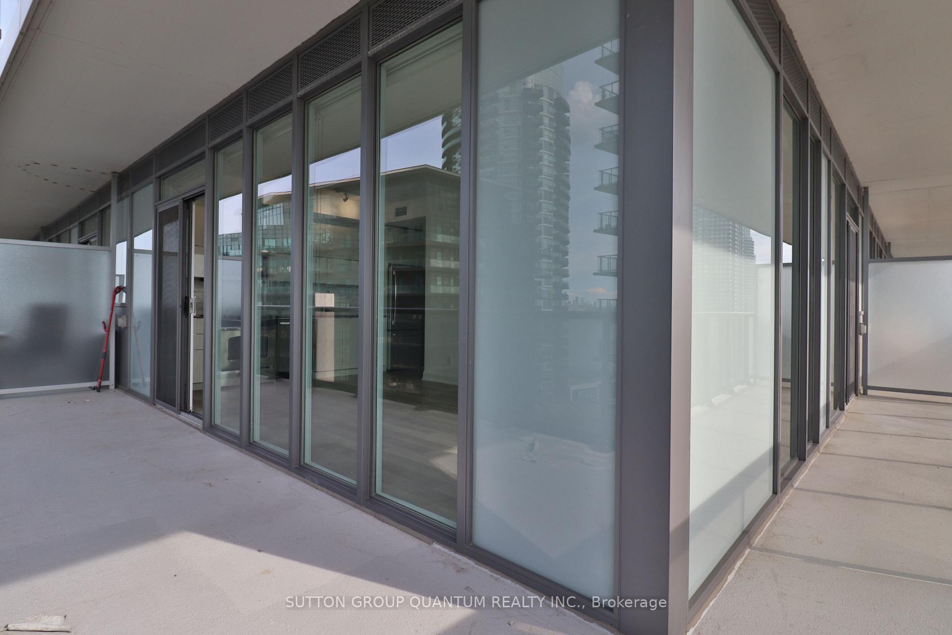 56 Annie Craig Drive 1410, Toronto W06, ON M8V 0C8
