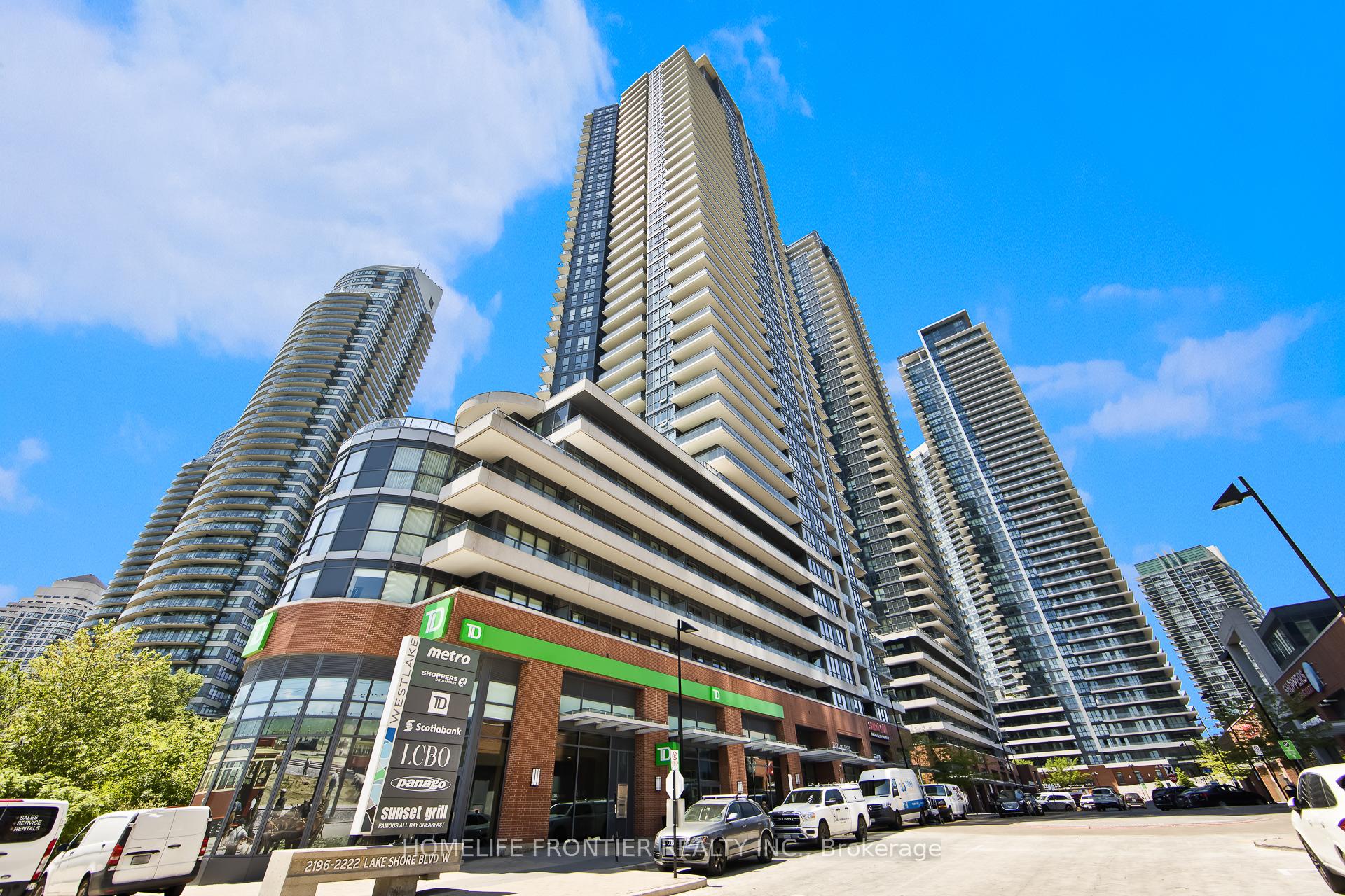 2212 Lake Shore Boulevard W 1108, Toronto W06, ON M8V 0C2