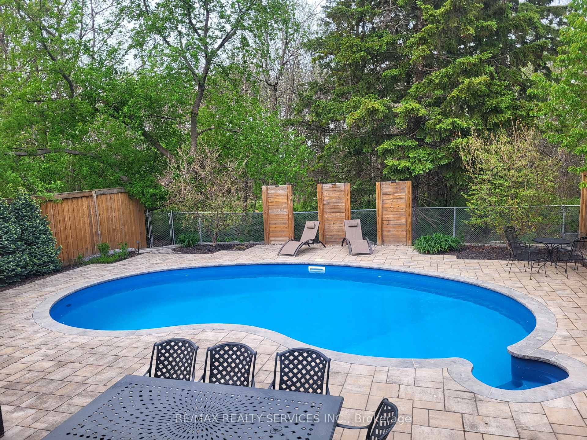 28 Chickadee Crescent, Brampton, ON L6Z 3L2