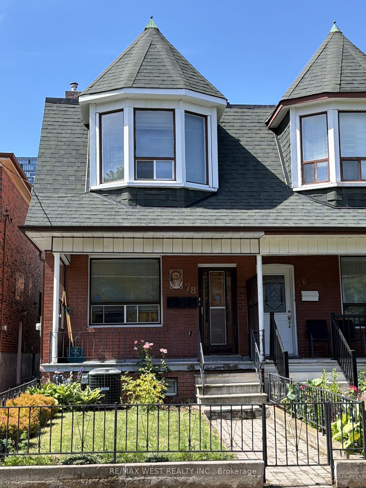 78 Millicent Street Upper, Toronto W02, ON M6H 1W4