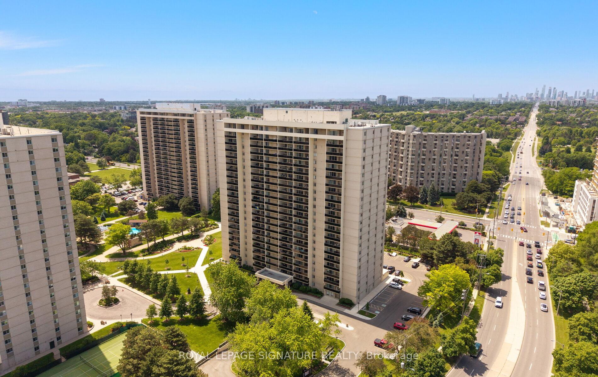 820 Burnhamthorpe Road 606, Toronto W08, ON M9C 4W2