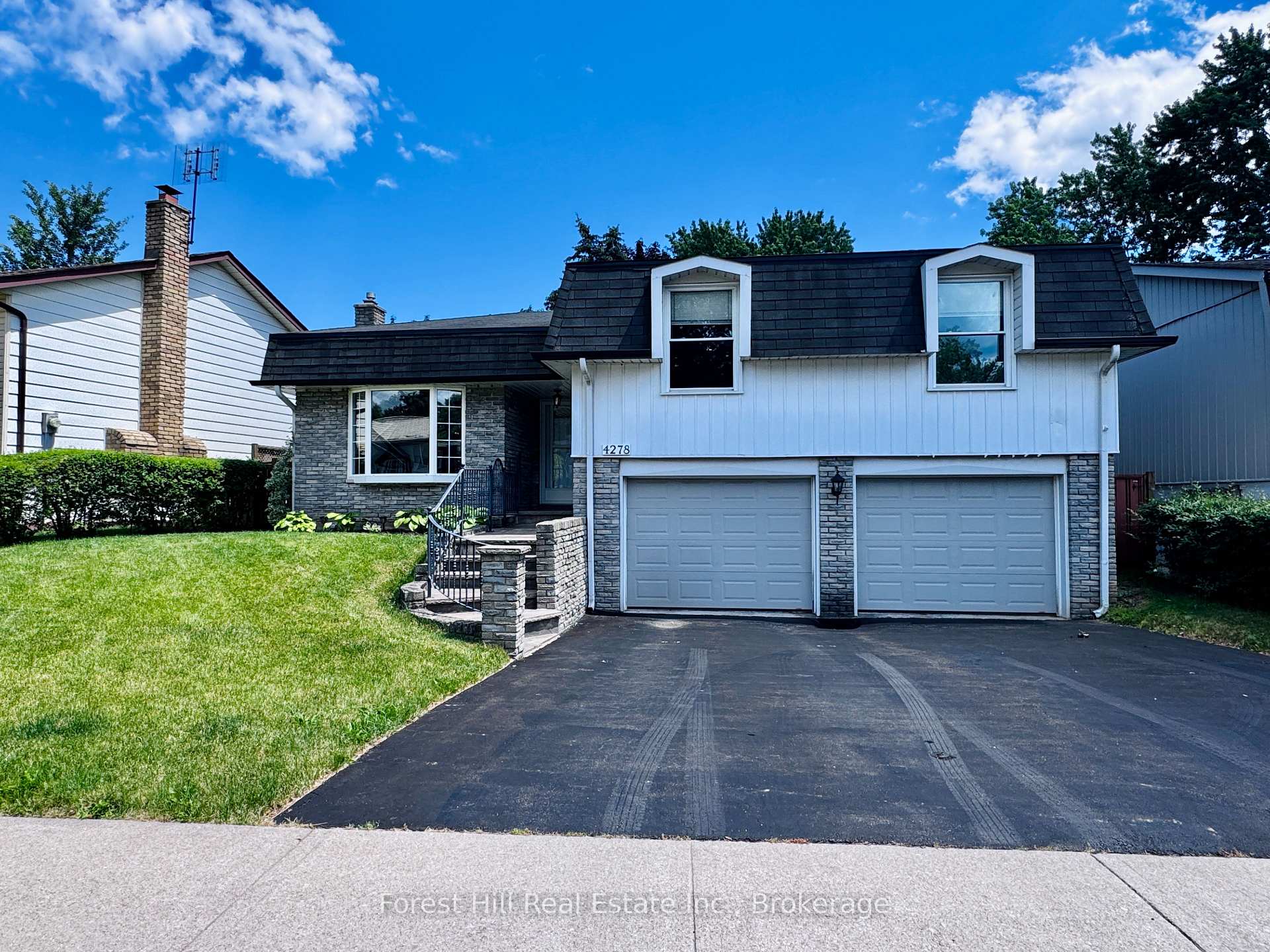 4278 Longmoor Drive, Burlington, ON L7L 5A3