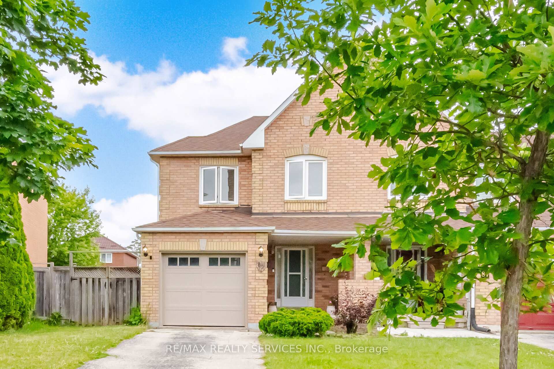 82 Muirland Crescent, Brampton, ON L6X 4P3