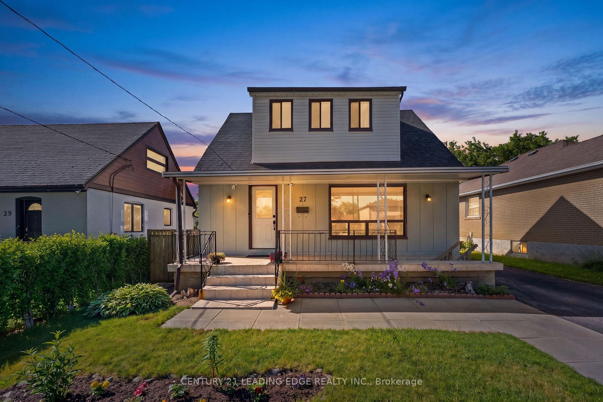 27 Chilcot Avenue, Toronto W10, ON M9W 1T9