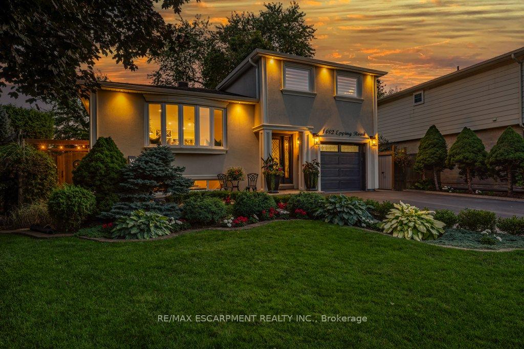 1482 Epping Road, Burlington, ON L7M 1P4