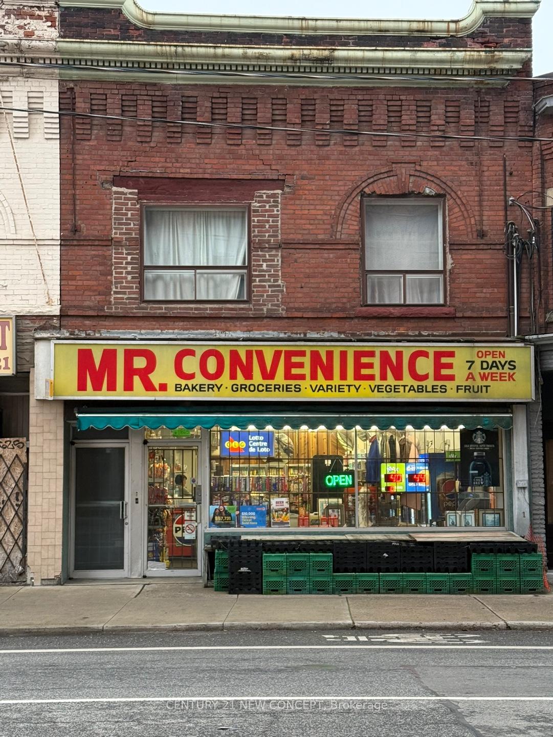 1863 Davenport Road, Toronto W03, ON M6N 1B9