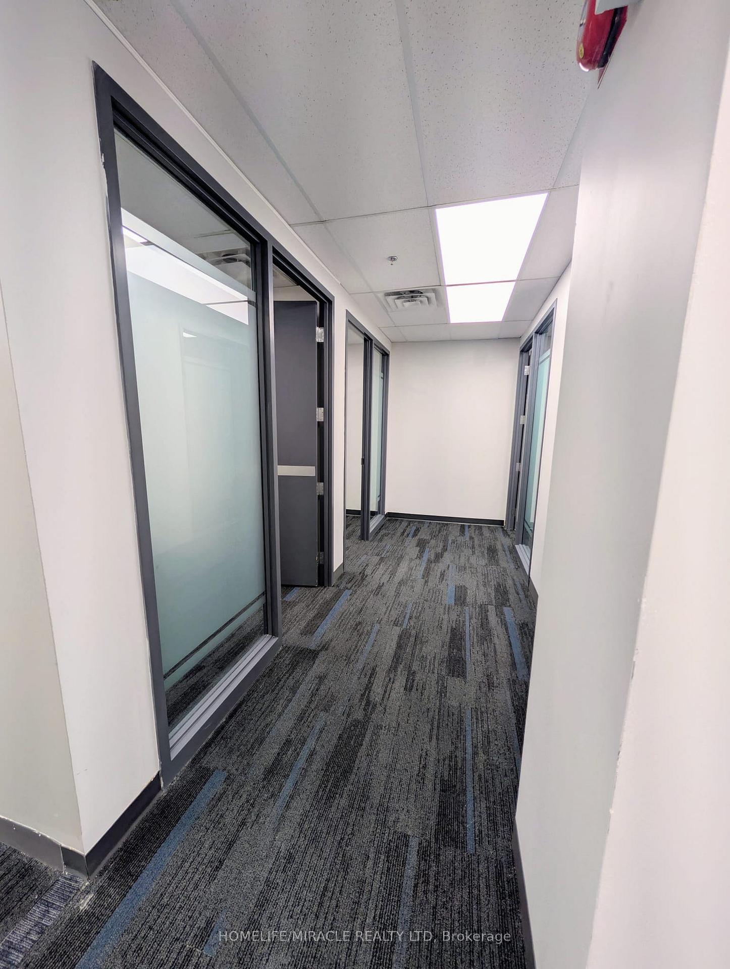 6660 Kennedy Road 205, Mississauga, ON L5T 2M9