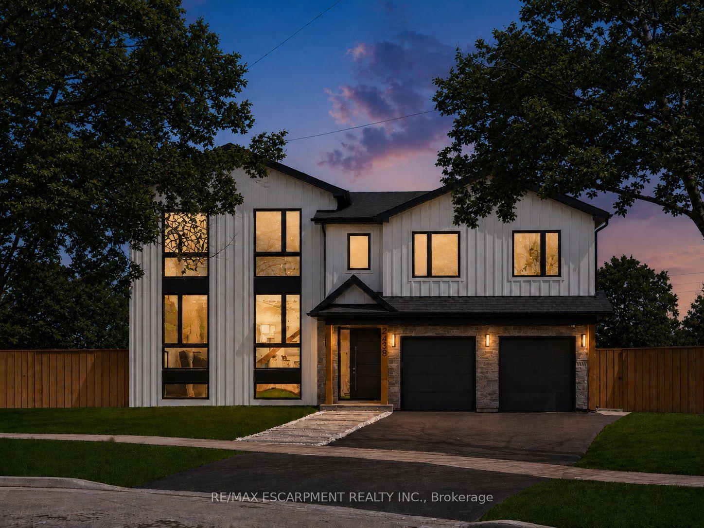 2488 Bridge Road, Oakville, ON L6L 2H2