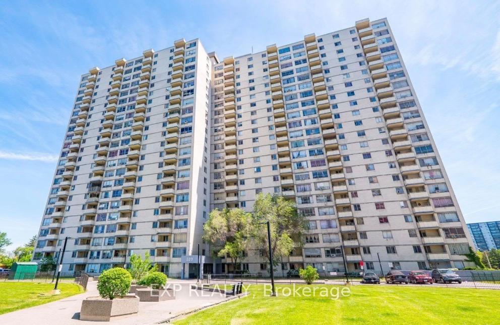 320 Dixon Road 816, Toronto W09, ON M9R 1S8