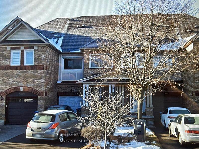 6850 Dillingwood Drive, Mississauga, ON L5N 6Z9