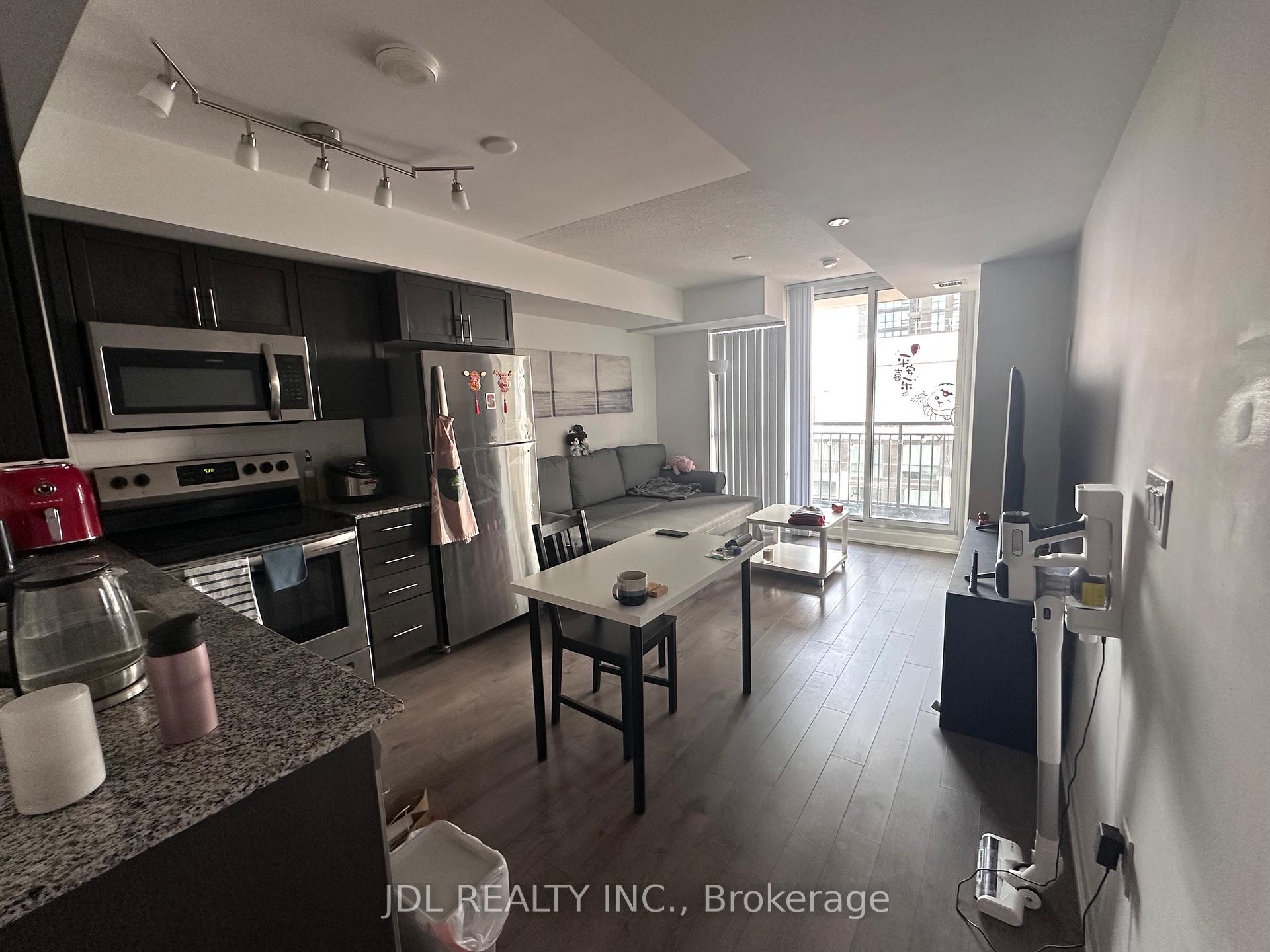 3091 Dufferin Street 1411, Toronto W04, ON M6A 0C4