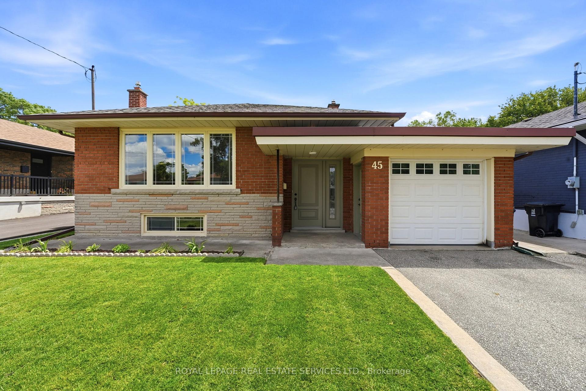 45 Poynter Drive, Toronto W09, ON M9R 1L3