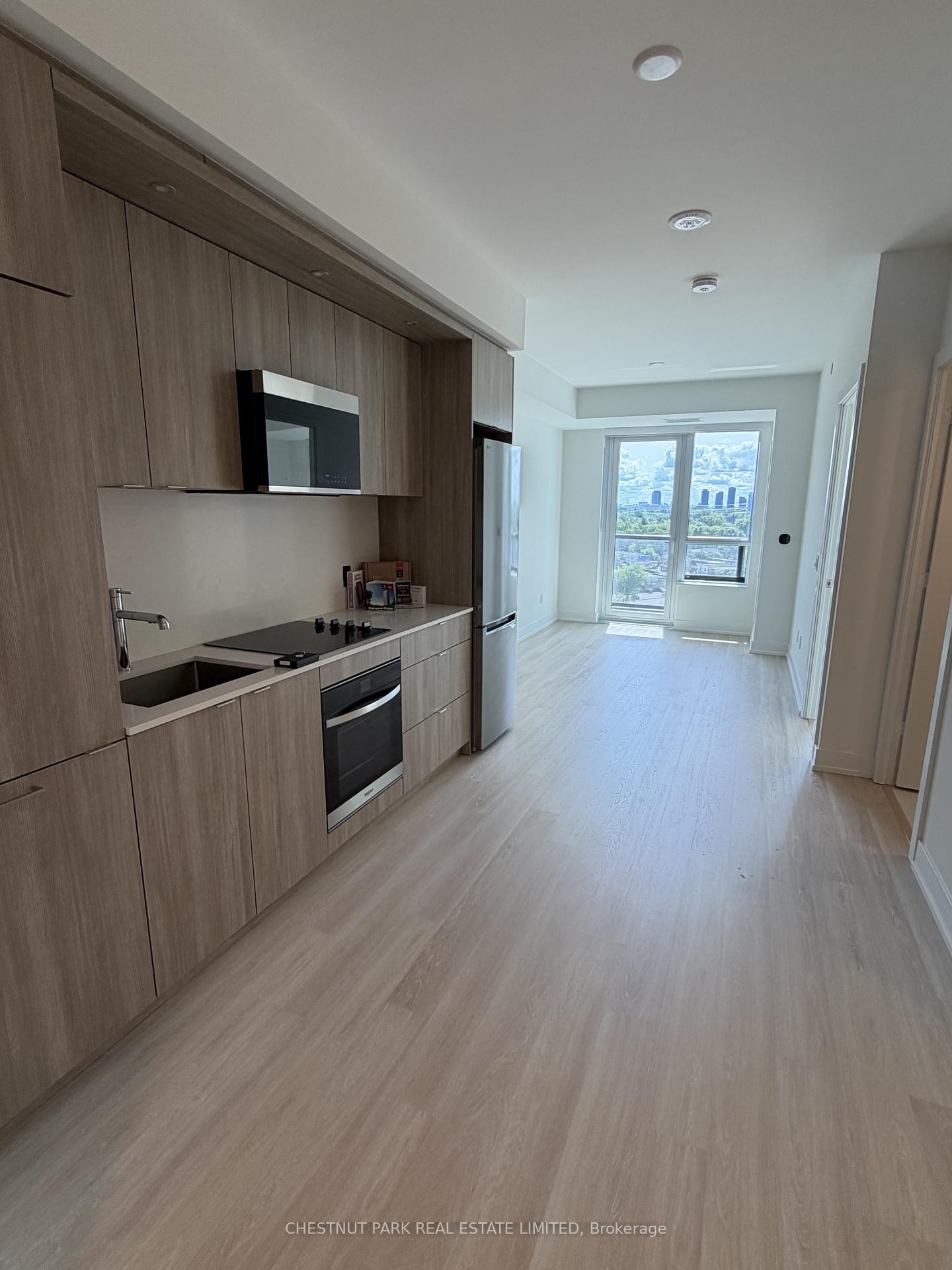 60 Central Park Road Way N/A 1308, Toronto W08, ON M9A 3K1