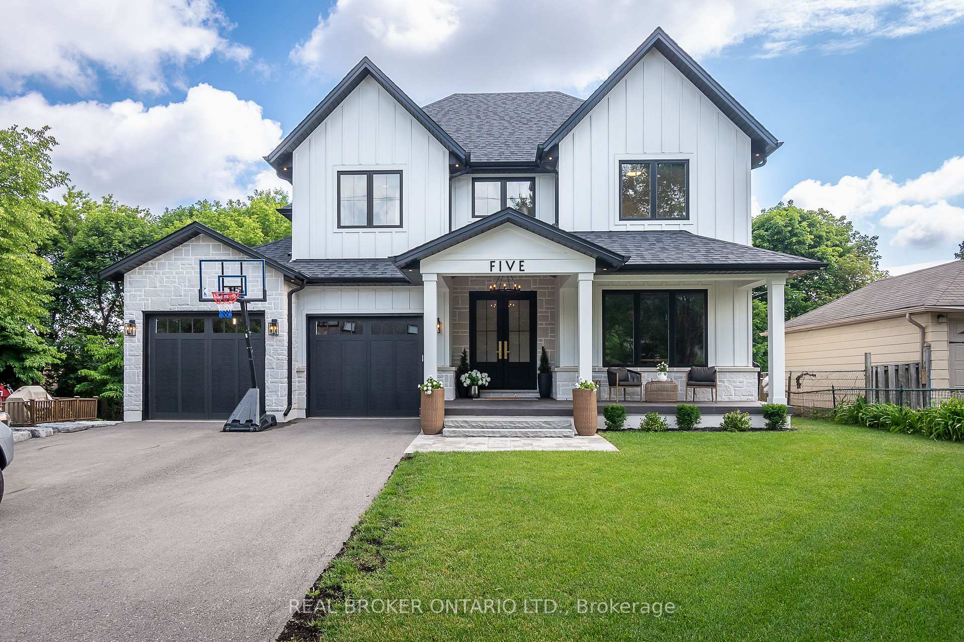 5 Arletta Street, Halton Hills, ON L7G 3J2