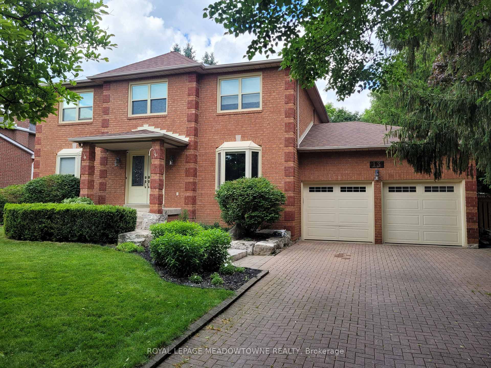 13 Mckee Drive, Caledon, ON L7C 1G8