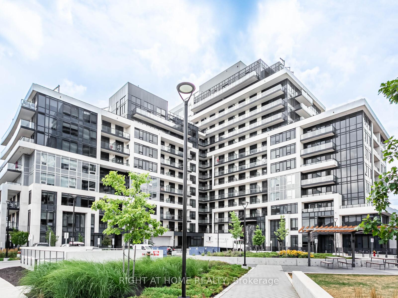 3200 William Coltson Avenue 413, Oakville, ON L6H 7W6