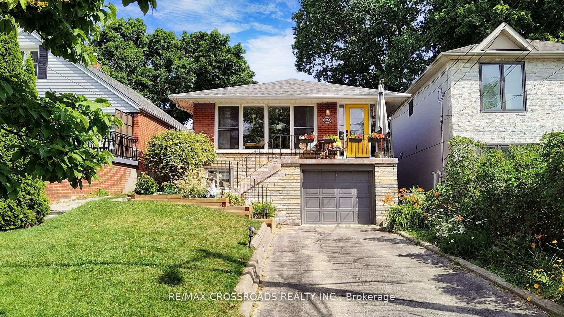 12A Delroy Drive, Toronto W07, ON M8Y 1M7