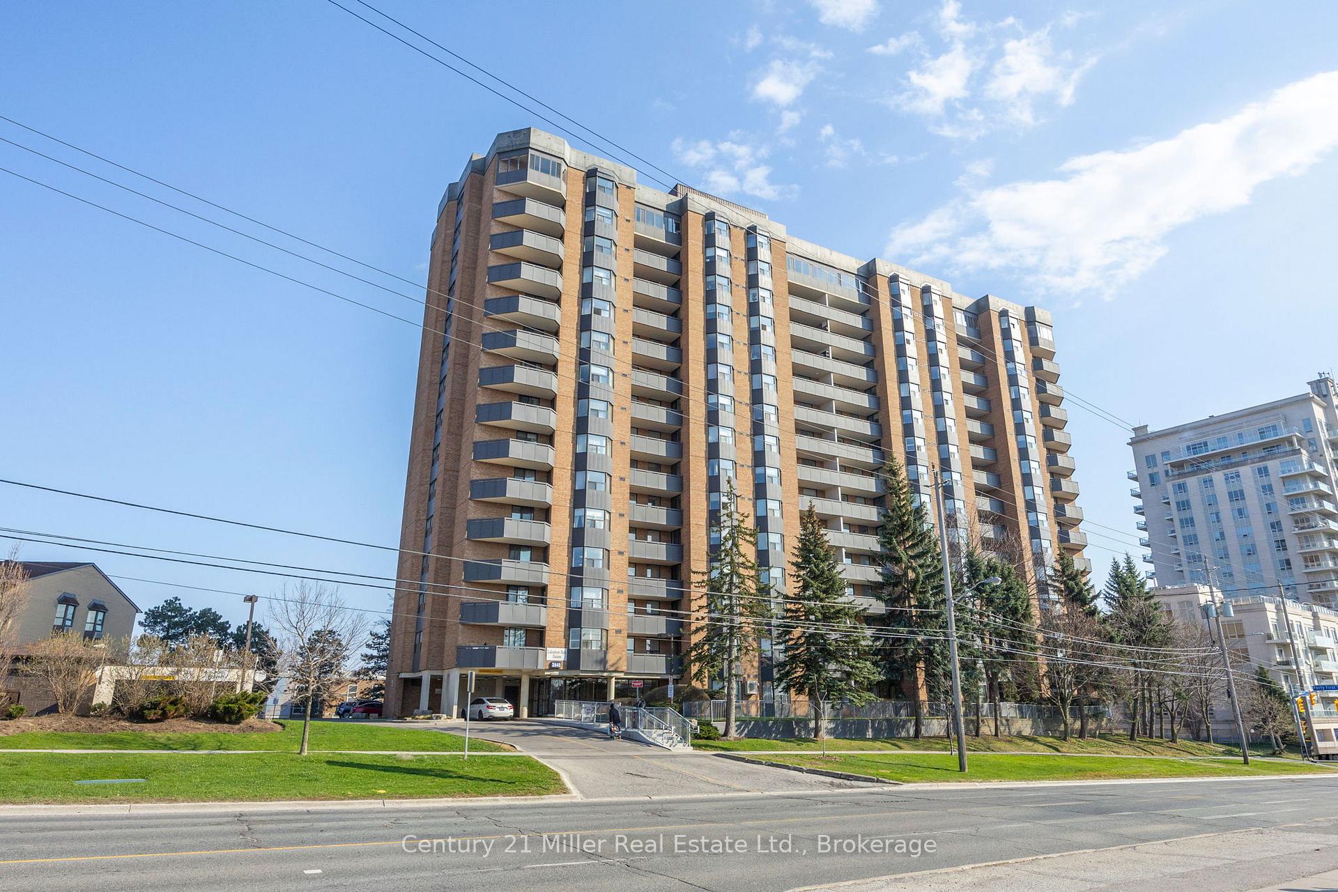 3845 W Lake Shore Boulevard W 411, Toronto W06, ON M8W 4Y3