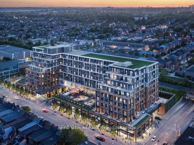 858 Dupont Street 817, Toronto W02, ON M6G 0C1