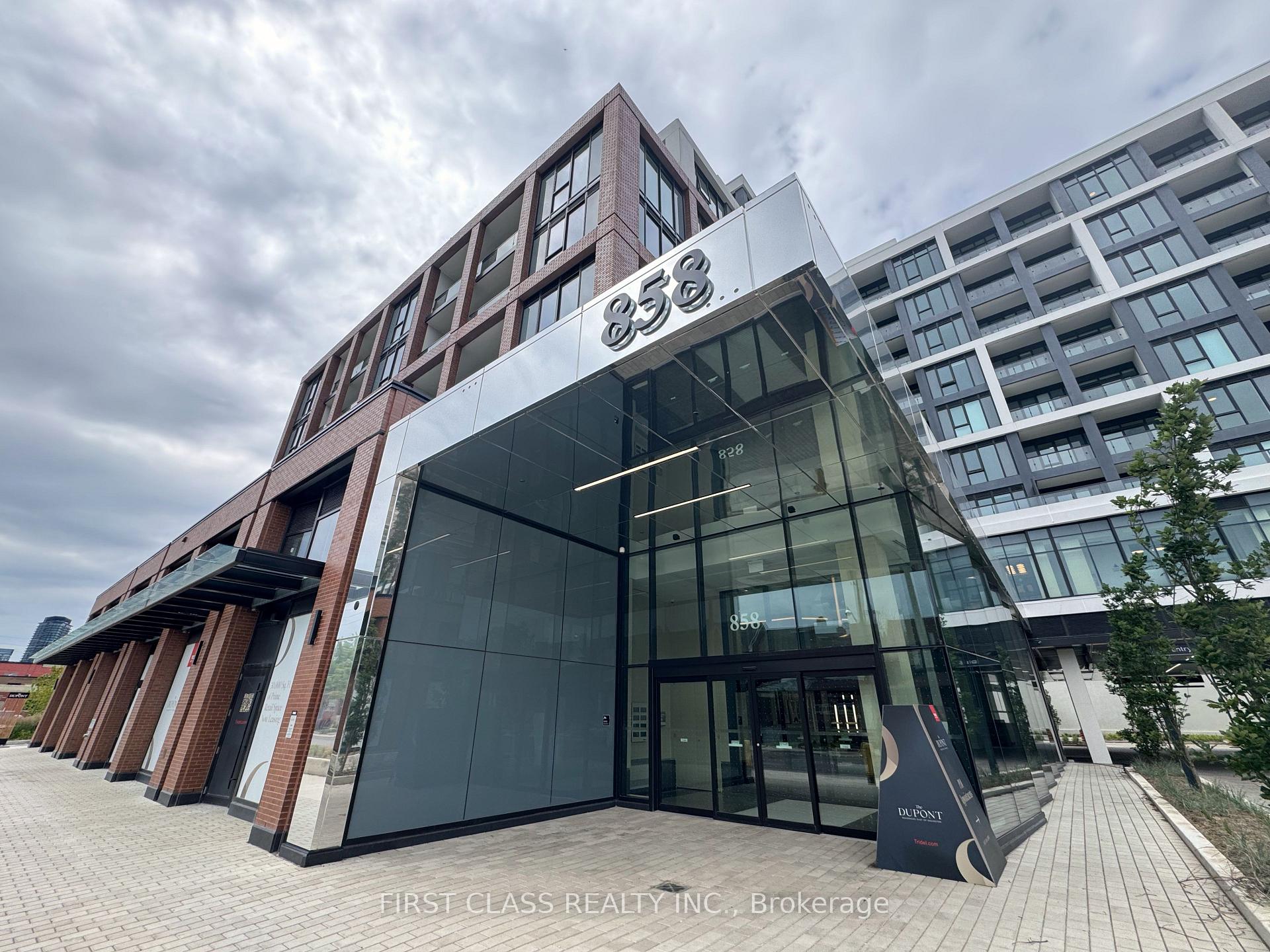 858 Dupont Street 818, Toronto W02, ON M6G 0C1