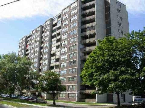 10 TOBERMORY Drive 1203, Toronto W05, ON M3N 2Y5