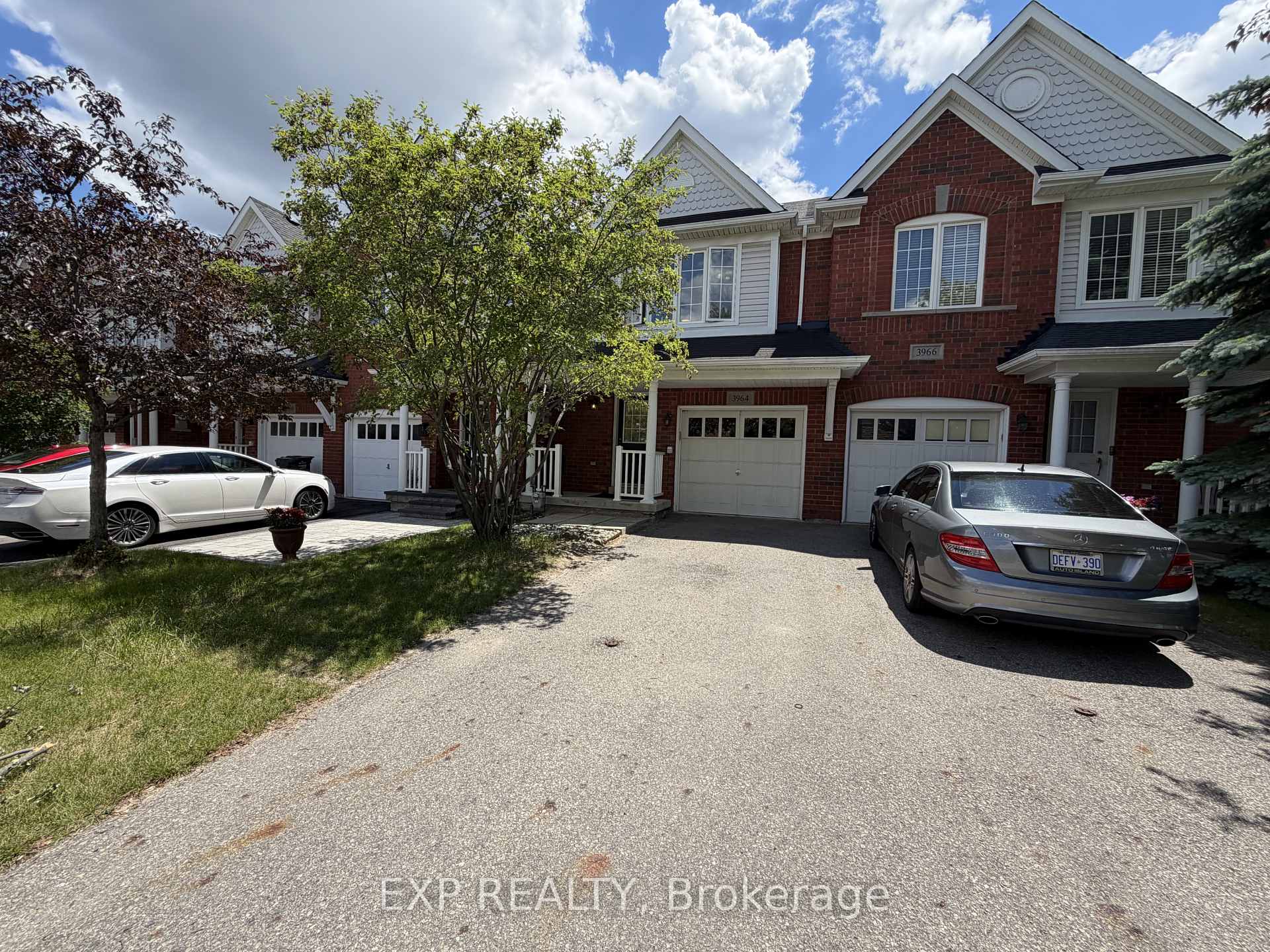 3964 Stardust Drive, Mississauga, ON L5M 8A5