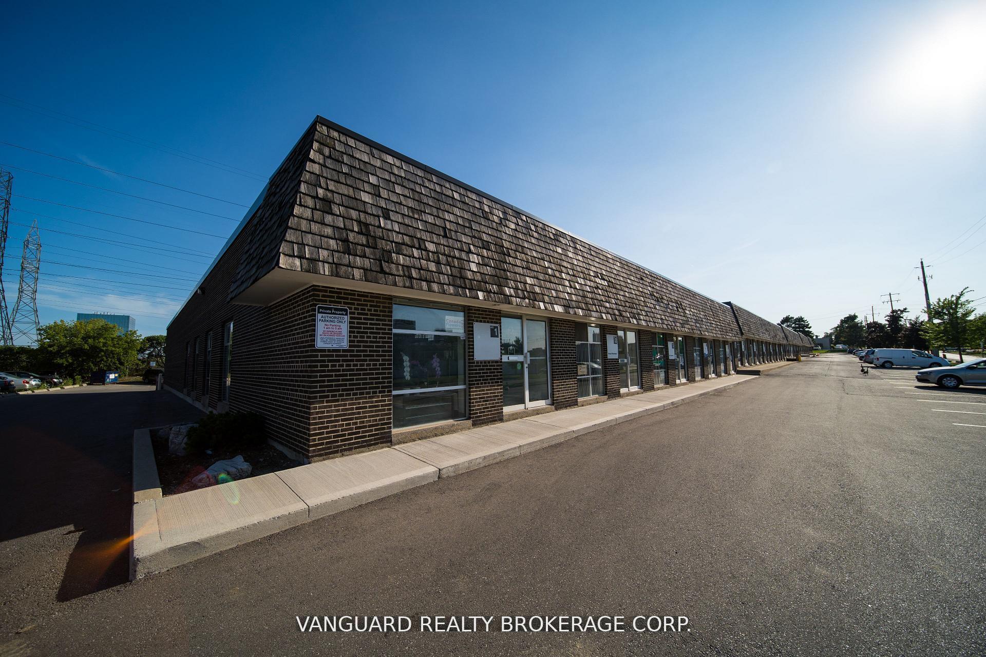 45 Brisbane Road 9, Toronto W05, ON M3J 2K1