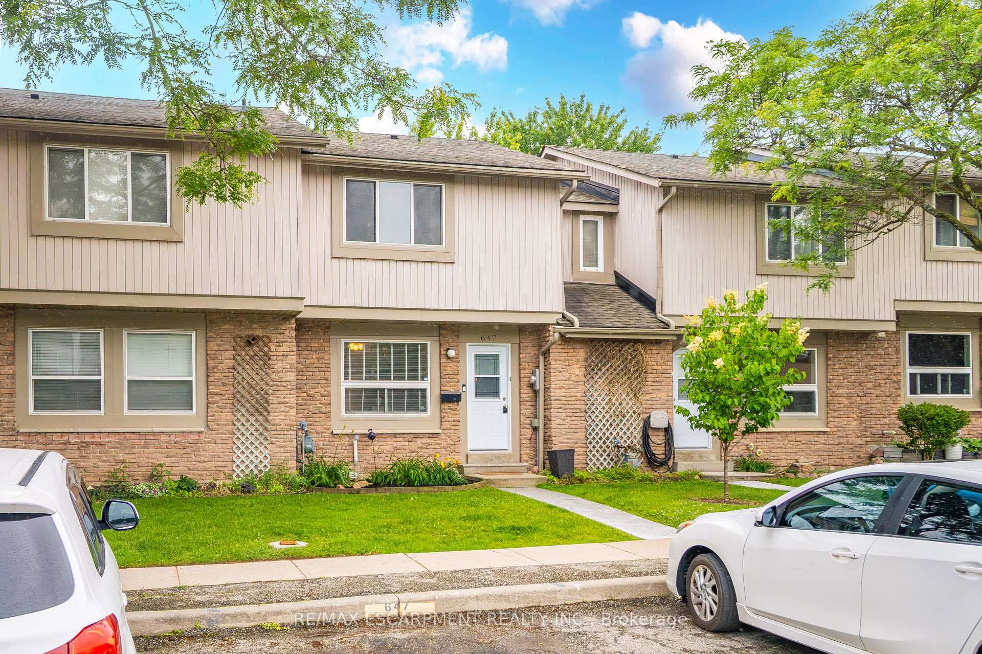 647 Woodward Avenue, Milton, ON L9T 3K4