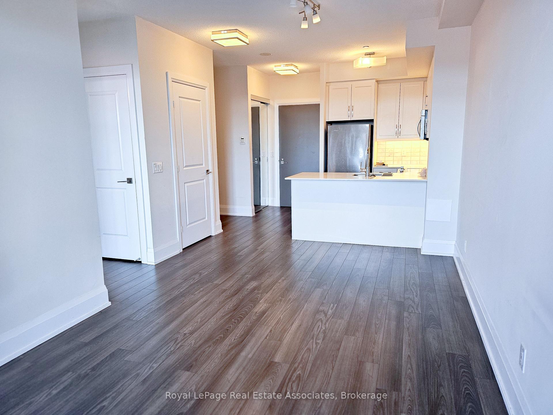 1 Old Mill Drive 807, Toronto W01, ON M6S 0A1