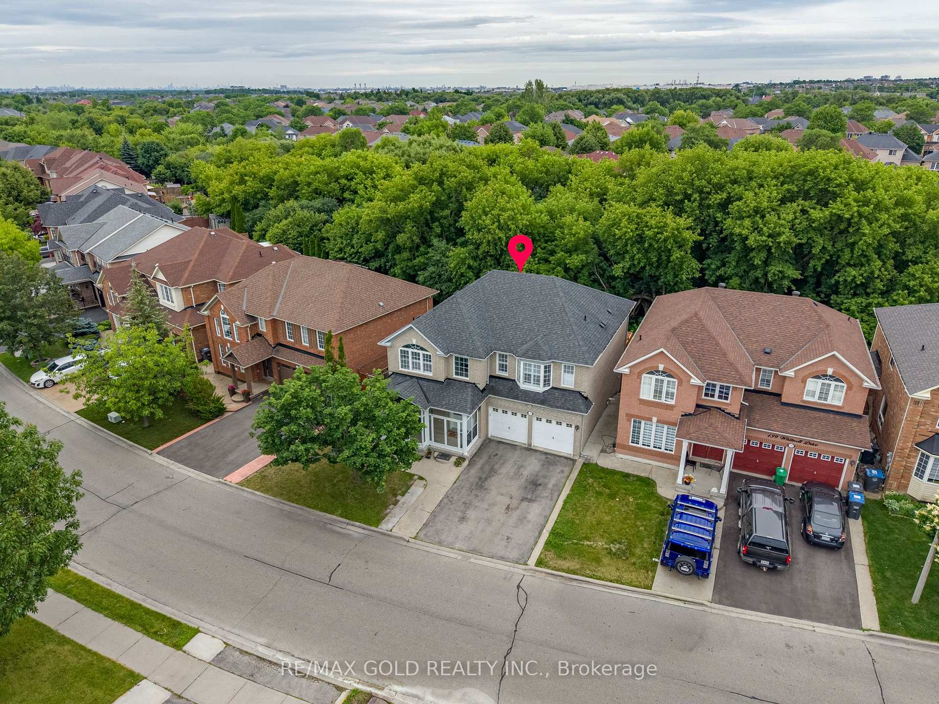 141 Whitwell Drive, Brampton, ON L6P 1L2