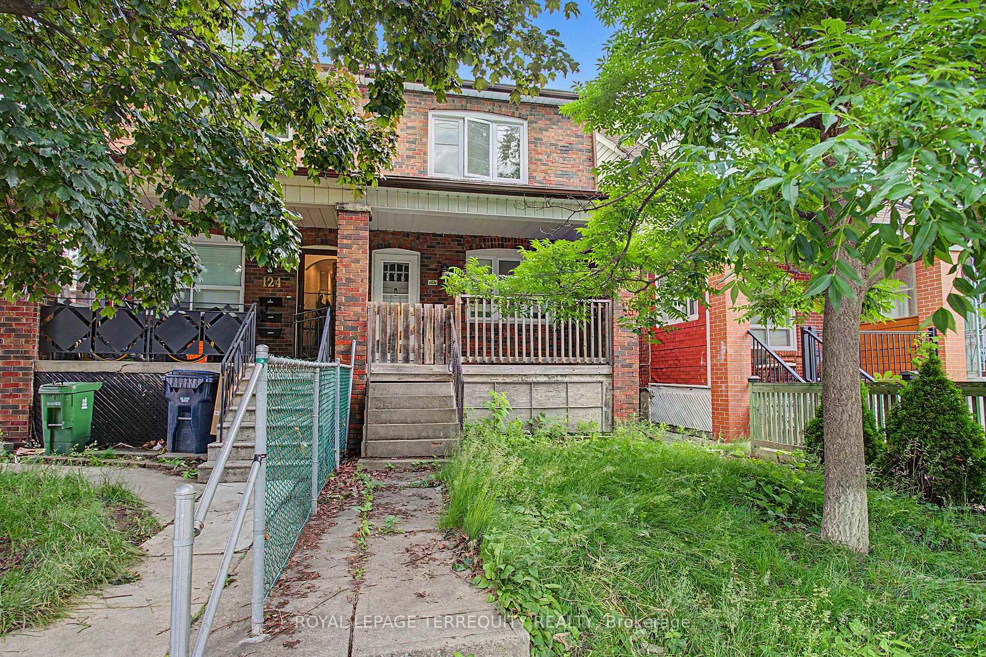 122 Ascot Avenue, Toronto W03, ON M6E 1G2