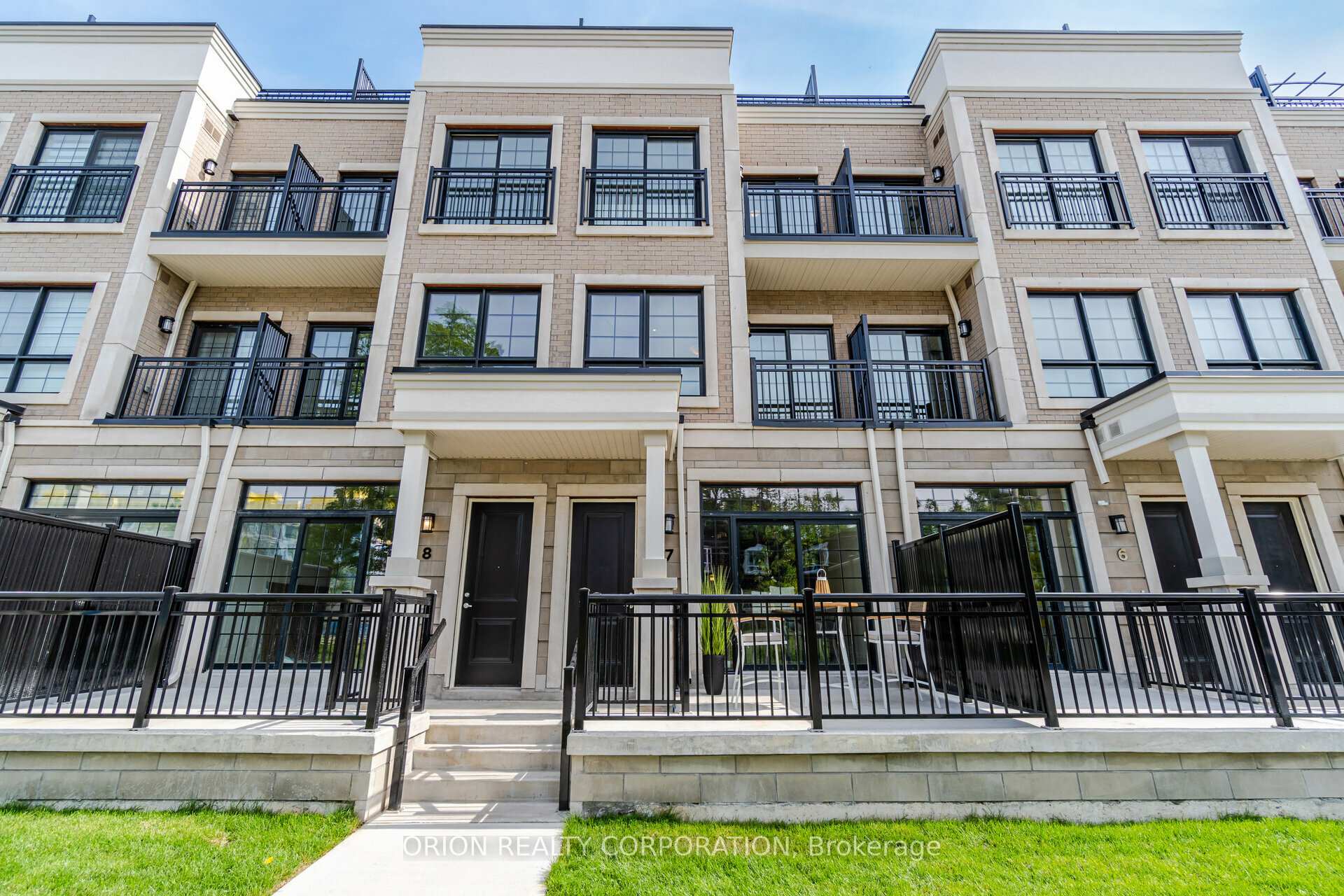 95 Brookfield Road 7, Oakville, ON L6K 2Y8