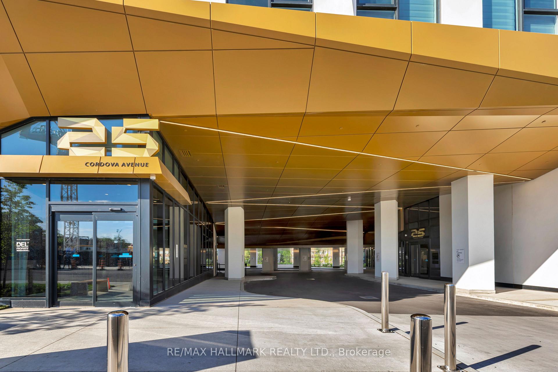 25 Cordova Avenue 1011, Toronto W08, ON M9A 0E5