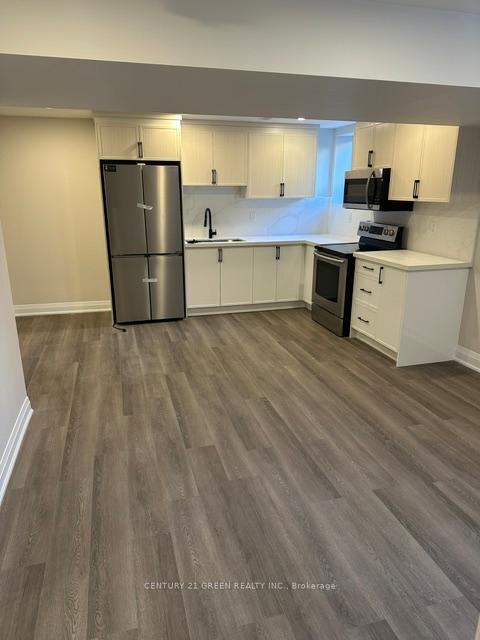 86 Leadenhall Road BSMT, Brampton, ON L7A 4G2
