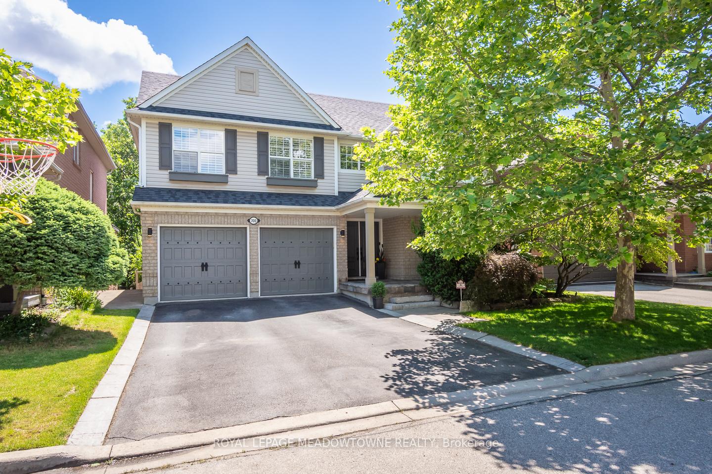700 Marley Crescent, Milton, ON L9T 5M1